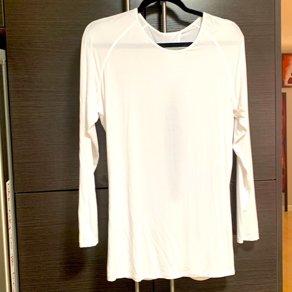 Lululemon long sleeves white top. Size L